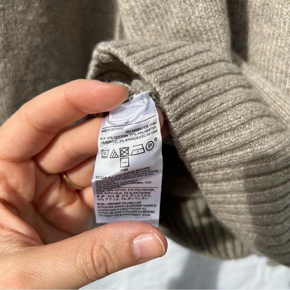 NWT Banana Republic Button Up Beige Brown Cardigan Sweater Size Large - Picture 6 of 7